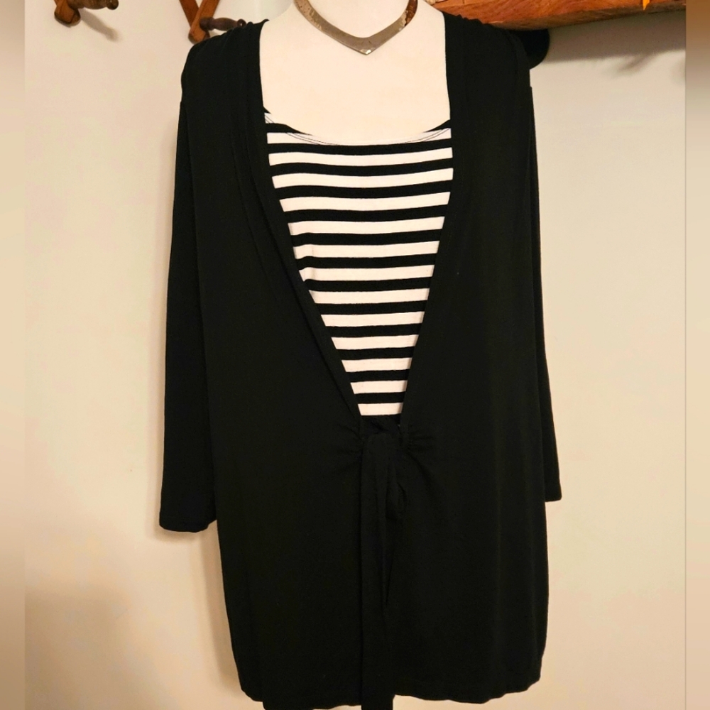 Dress Barn~18\20~Layered look tunic ~Black & White Stripped~Solid black overlay